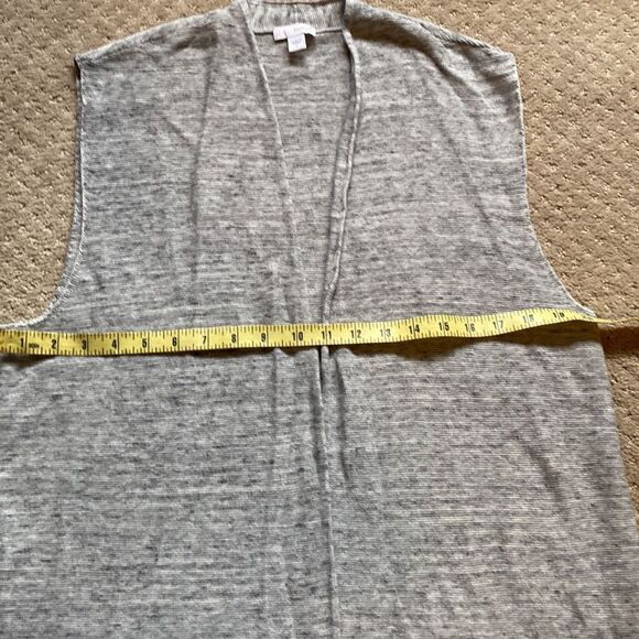 Light Gray Open-Front Women's Sweater Vest - Picture 6 of 8